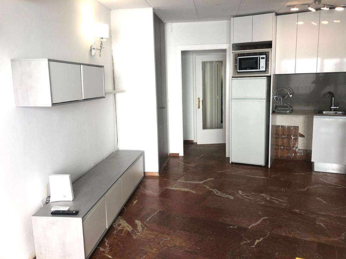 Palmeras - Apartamento En El Centro De Roses - Cerca De La Playa - Terraza - Wifi Экстерьер фото